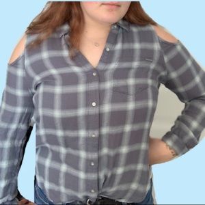 🌟CALVIN KLEIN Open shoulders flannel🌟